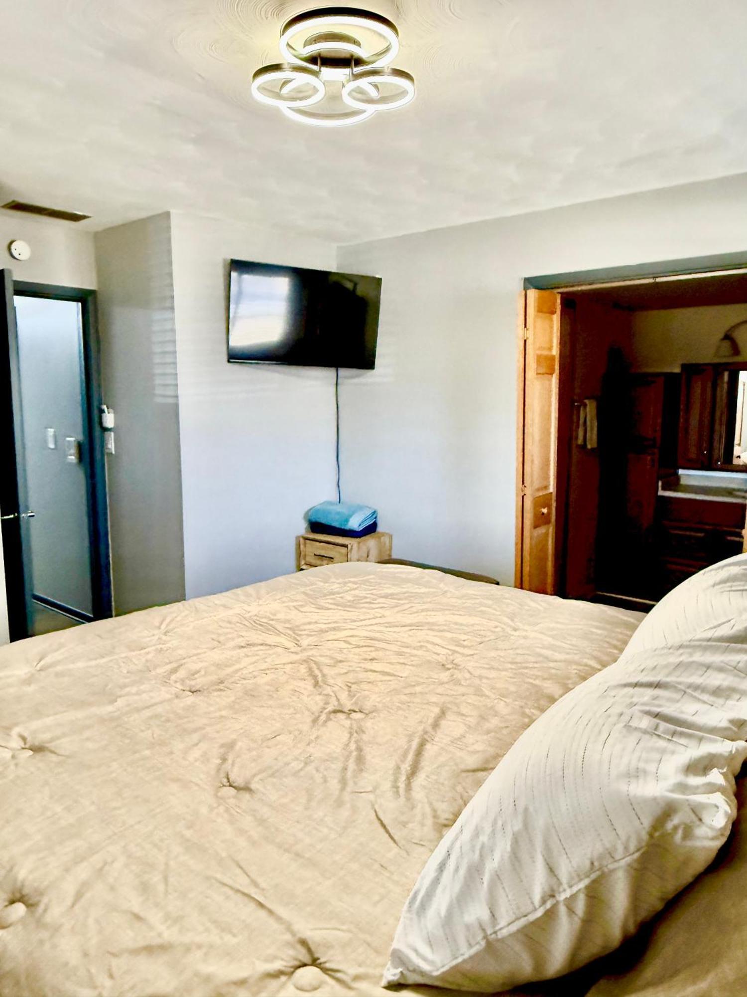 Delightful 3 Bedroom Home 印第安納波利斯 外观 照片